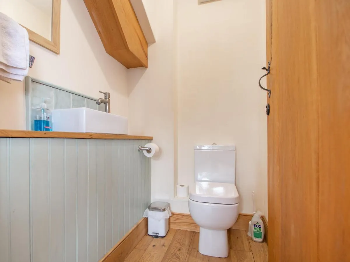 Bousdale Mill Cottage Guisborough 0*,